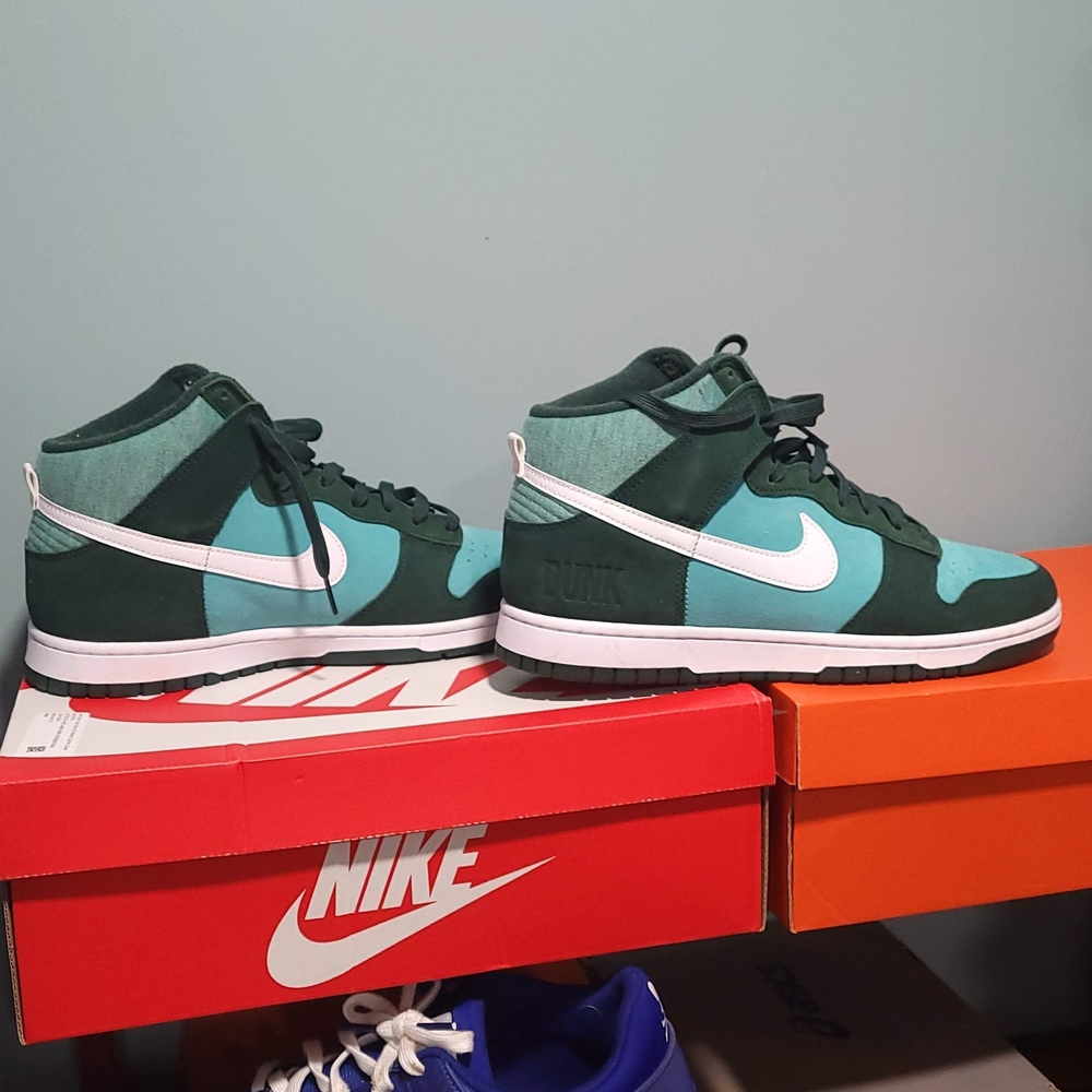 Nike Dunk Hi Retro SE Pro Green / White Men's Size 11.5us DJ6153-300 Sneakers